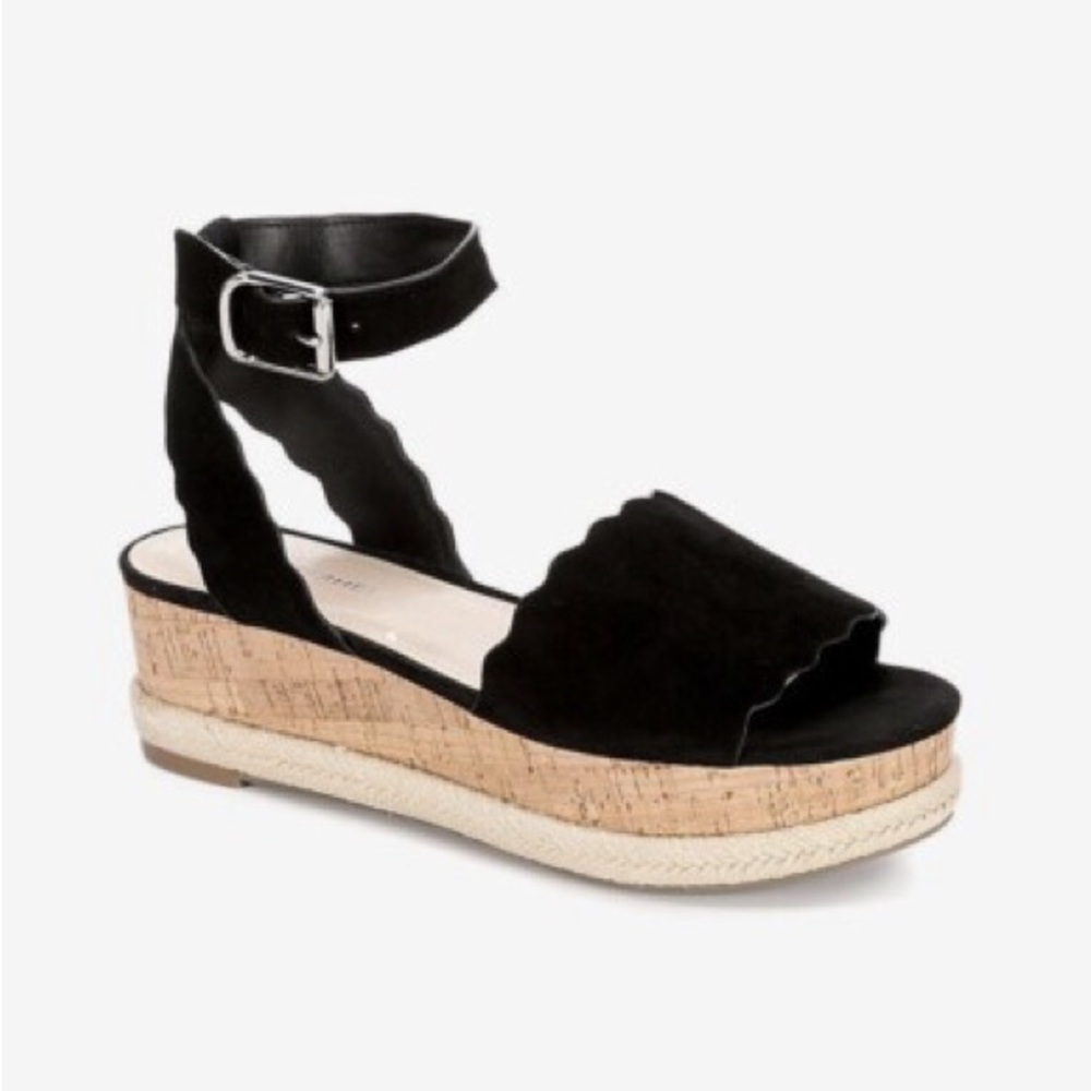 Marc Fisher Faitful Flatform Sandals in Black Size 7